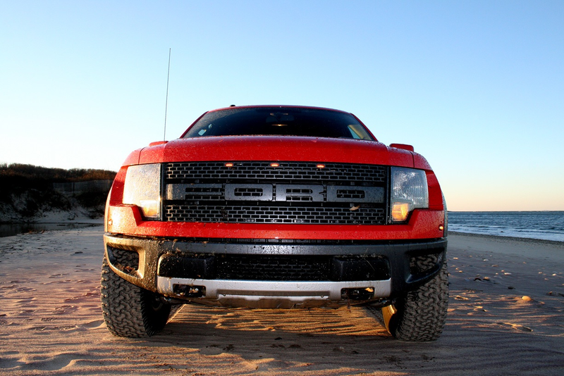 Illustration for article titled Hooning The Ford Raptor